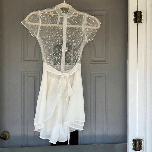 White Lucy in the Sky Glitter Romper - Picture 2 of 4